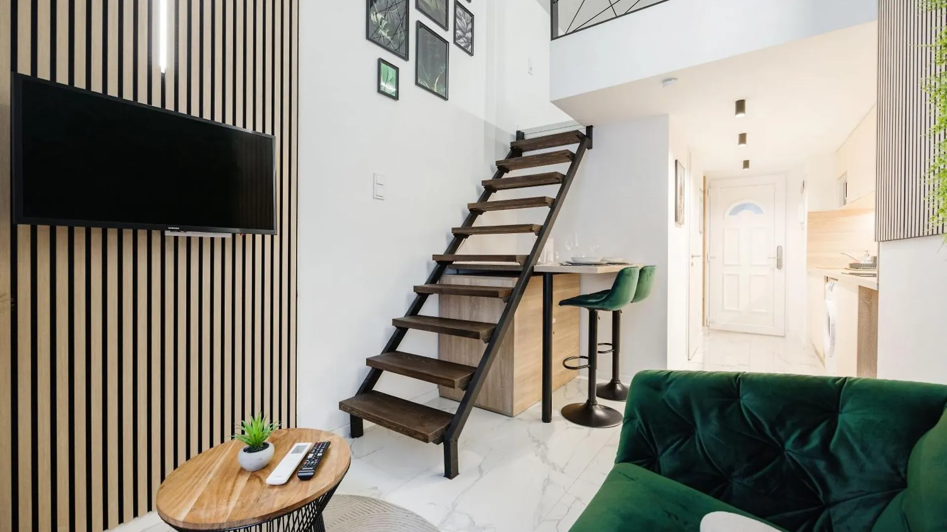 Modern Downtown Oasis Apartment Budapest 0*,