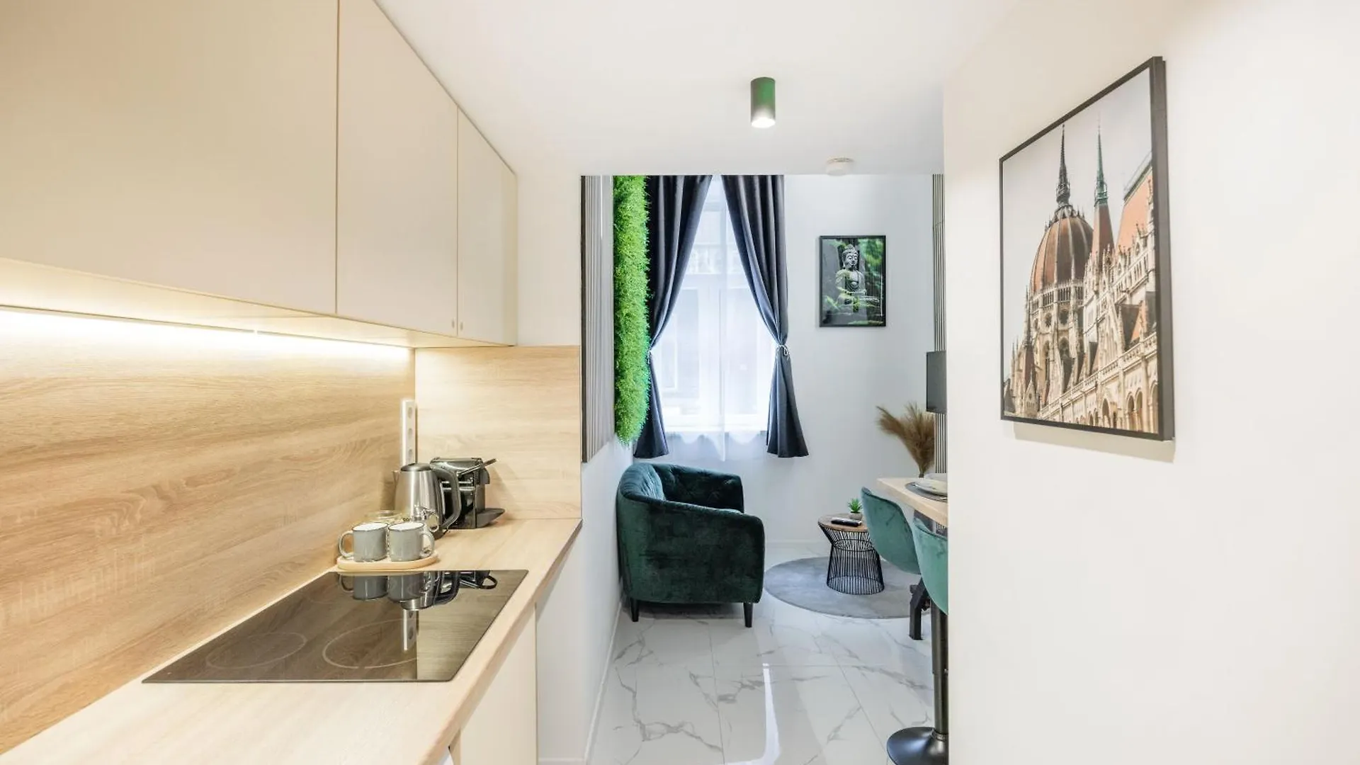 Modern Downtown Oasis Apartment Budapest Hungary
