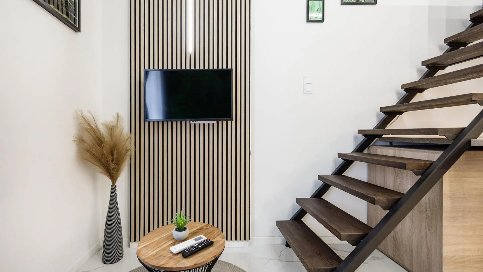 Modern Downtown Oasis Apartment Budapest